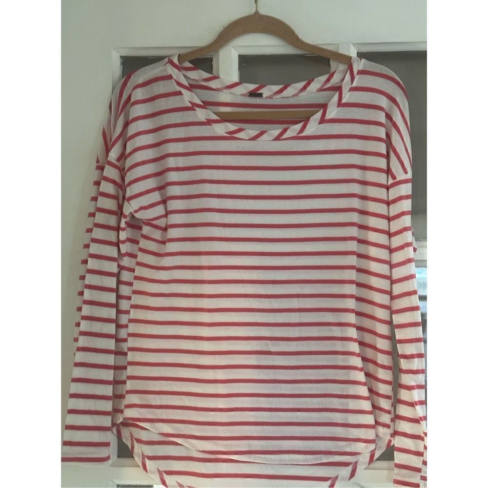 POOF! Women’s (L) red white striped Top ￼3/4 SL Cotton Blend Pullover